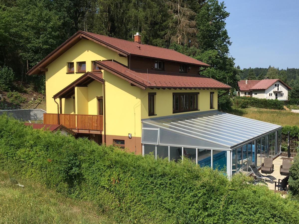 Penzion Hnacov Zavlekov Buitenkant foto